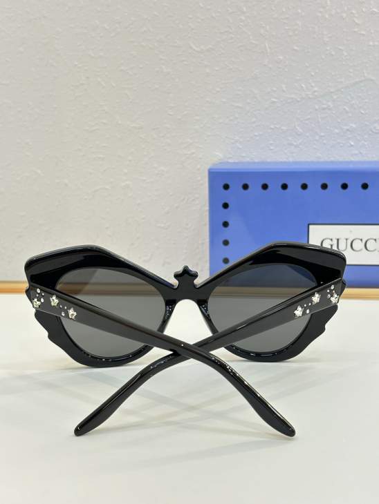 Picture of Gucci Sunglasses _SKUfw80238768fw